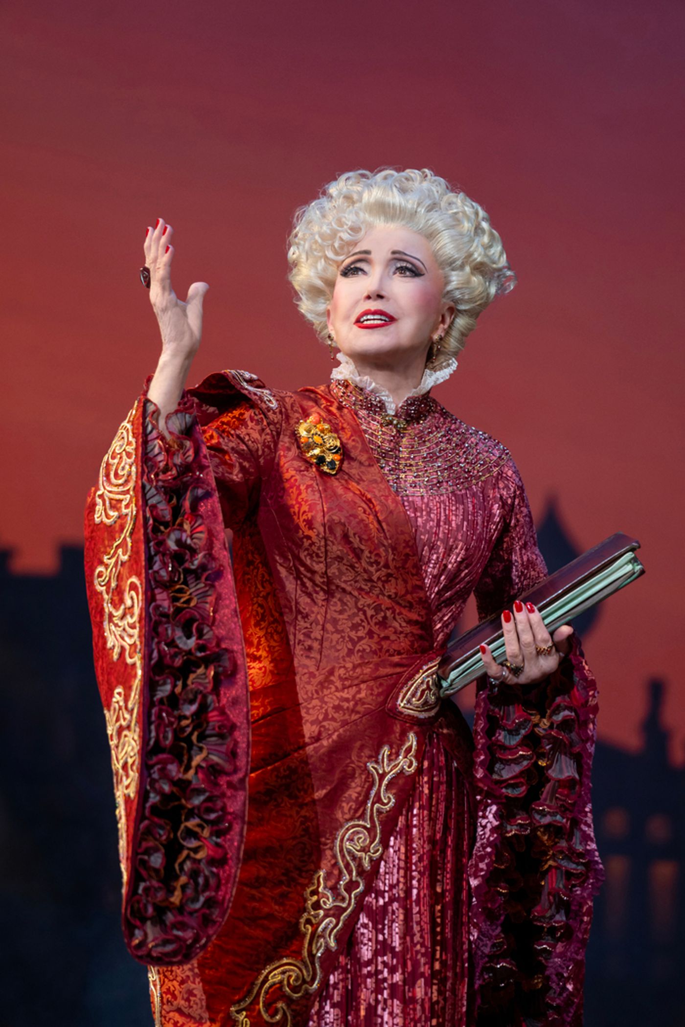 Photos: Mary Kate Morrissey, Alexandra Socha & Donna McKechnie in WICKED  Image